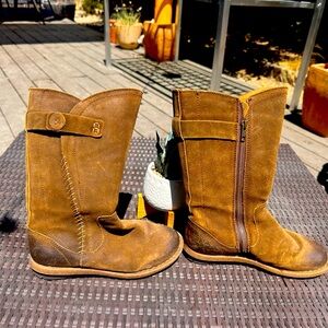BORN brown leather boots size 7.5. Worn twice, like new- purchased for $210